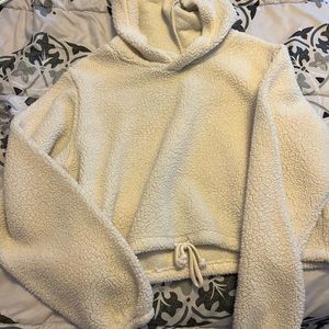 White cozy crop top sweatshirt!